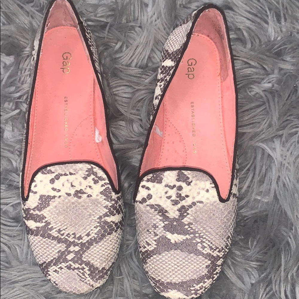 Gap flats